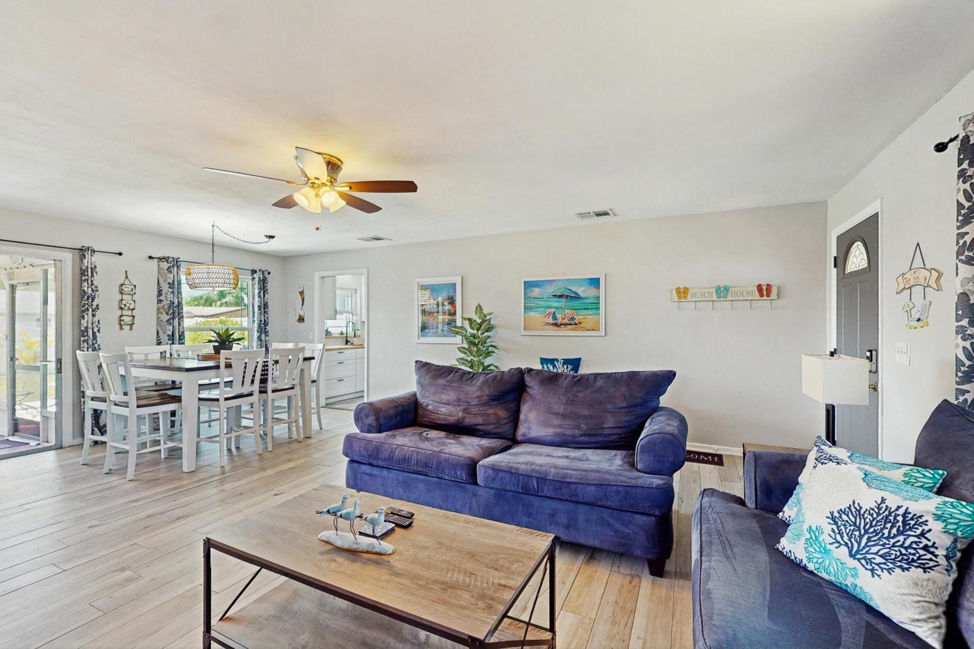 Relax In Retro Villa Clearwater Exterior photo